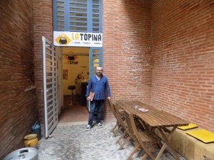 café
